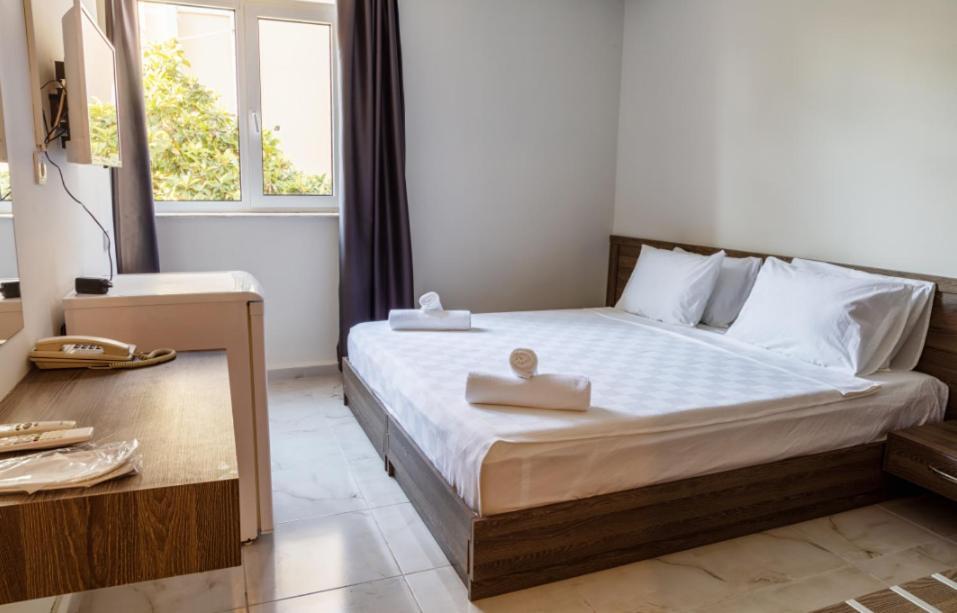 Serenity Lara Hotel Antalya Bagian luar foto